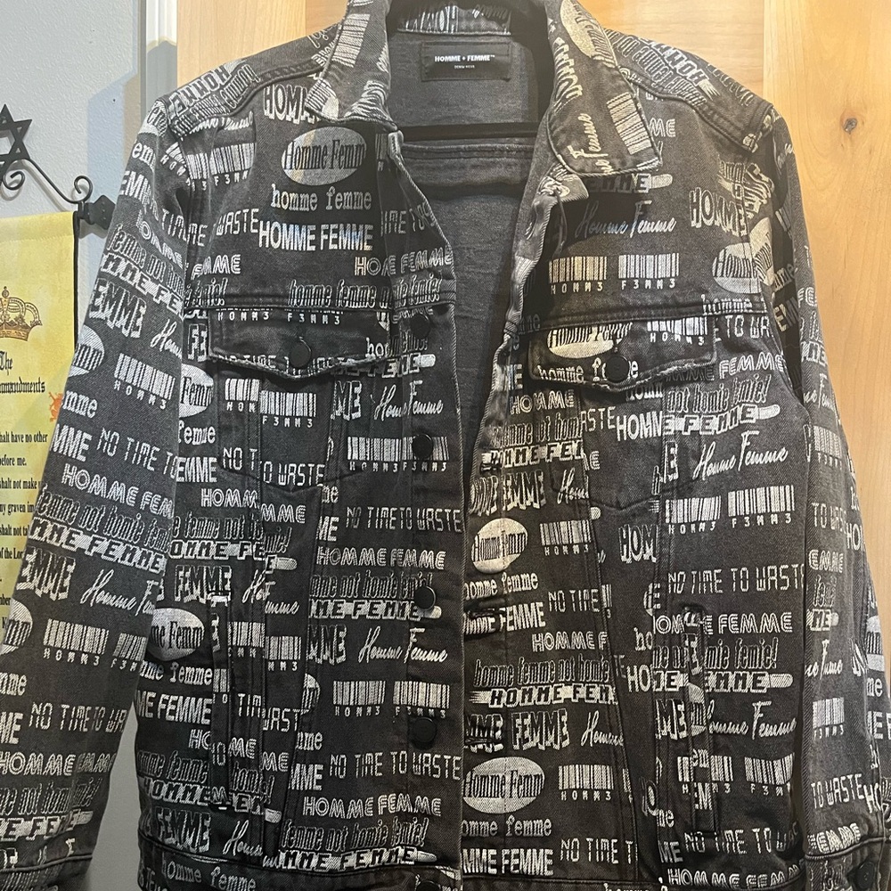 Homme Femme men’s denim jacket XL -NWOT